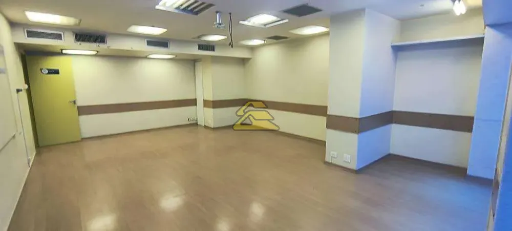 Sala-Conjunto, 350 m² - Foto 1