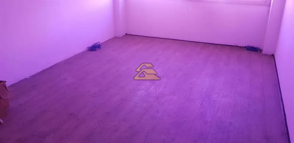 Sala-Conjunto, 1050 m² - Foto 10