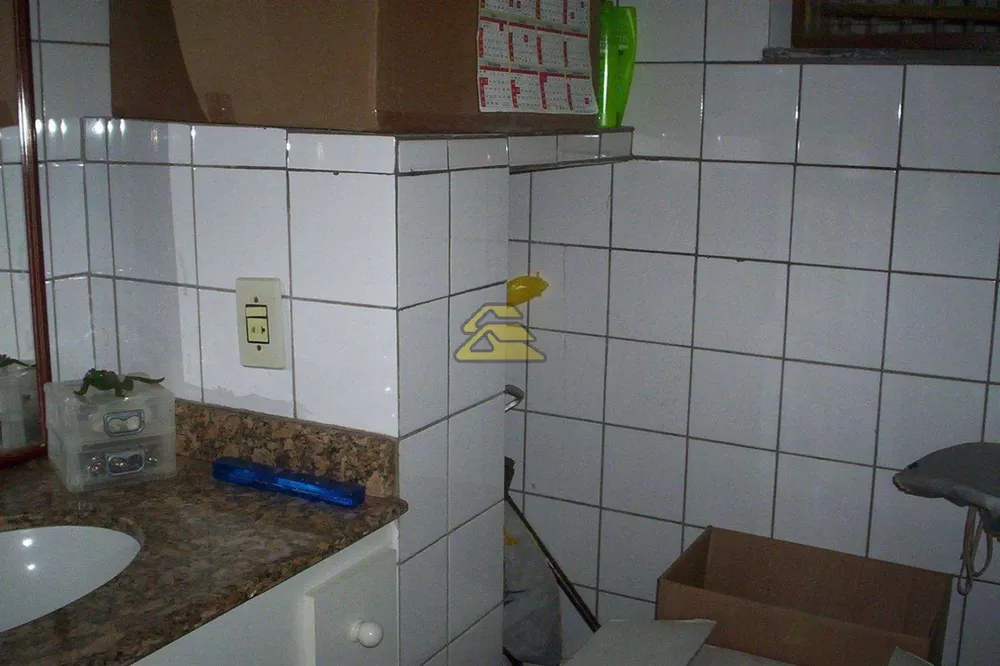 Casa, 6 quartos, 300 m² - Foto 1