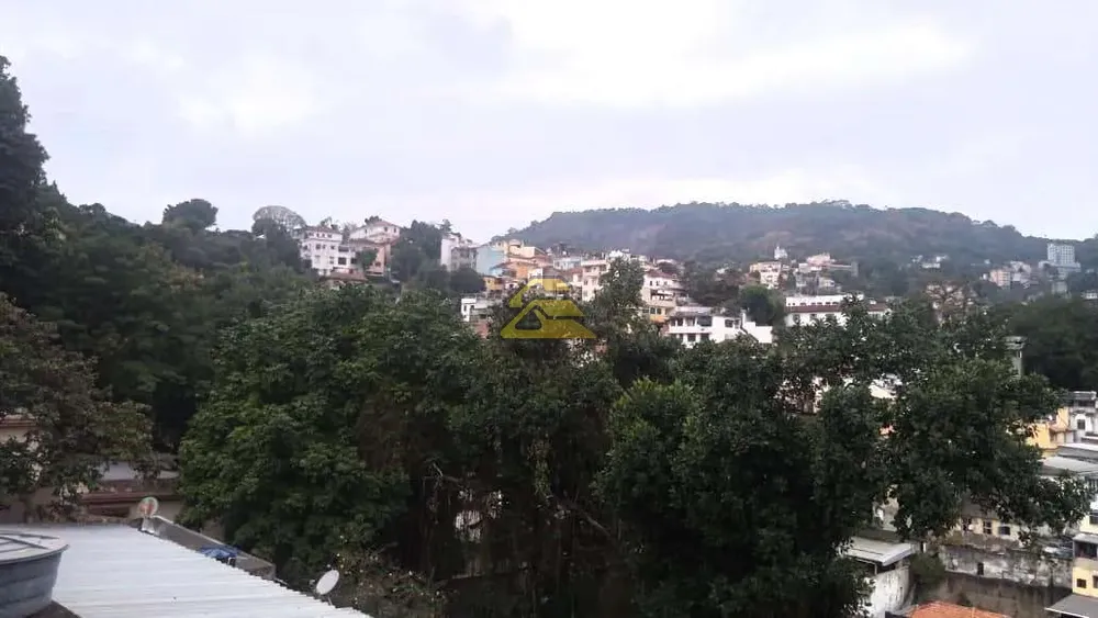 Casa, 6 quartos, 279 m² - Foto 1