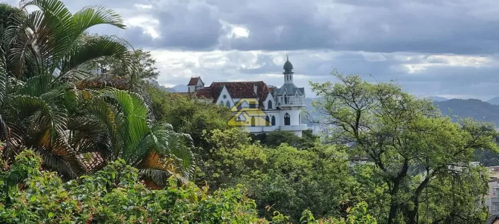 Casa, 4 quartos, 282 m² - Foto 1