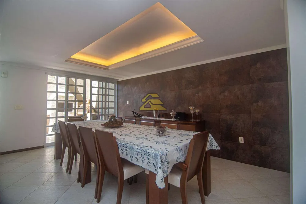 Casa, 4 quartos, 351 m² - Foto 9