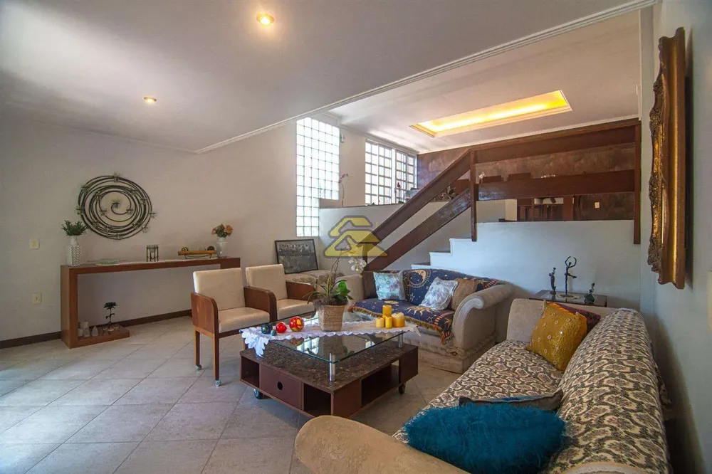 Casa, 4 quartos, 351 m² - Foto 2