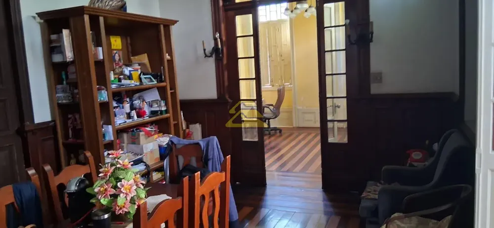 Casa, 7 quartos, 210 m² - Foto 2
