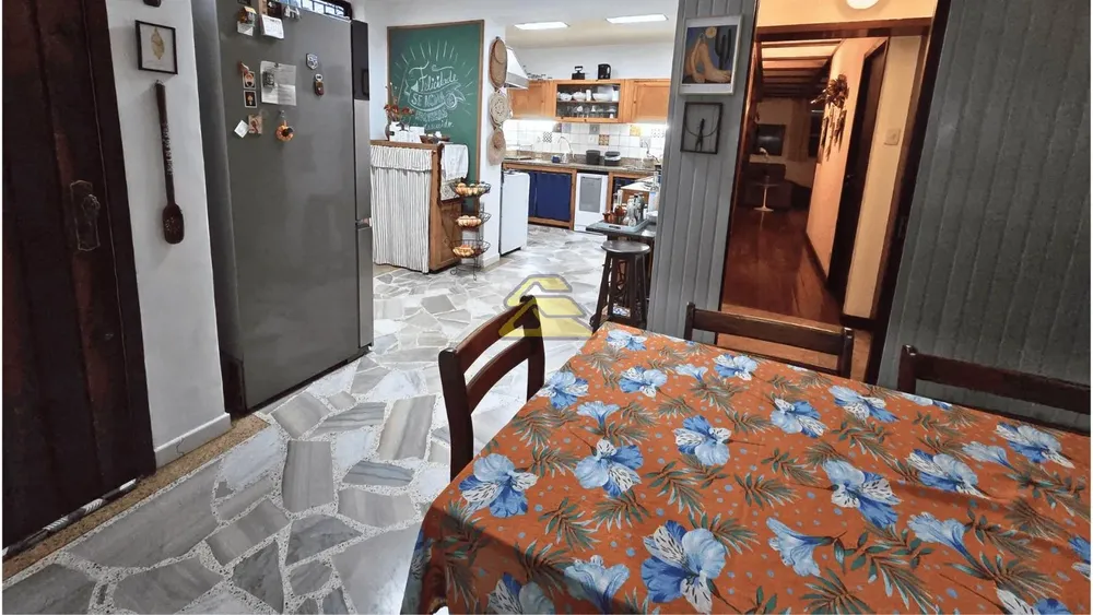 Casa, 6 quartos, 225 m² - Foto 21