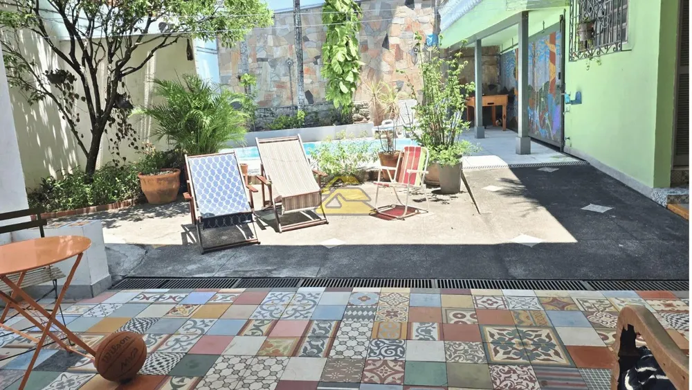 Casa, 6 quartos, 225 m² - Foto 8