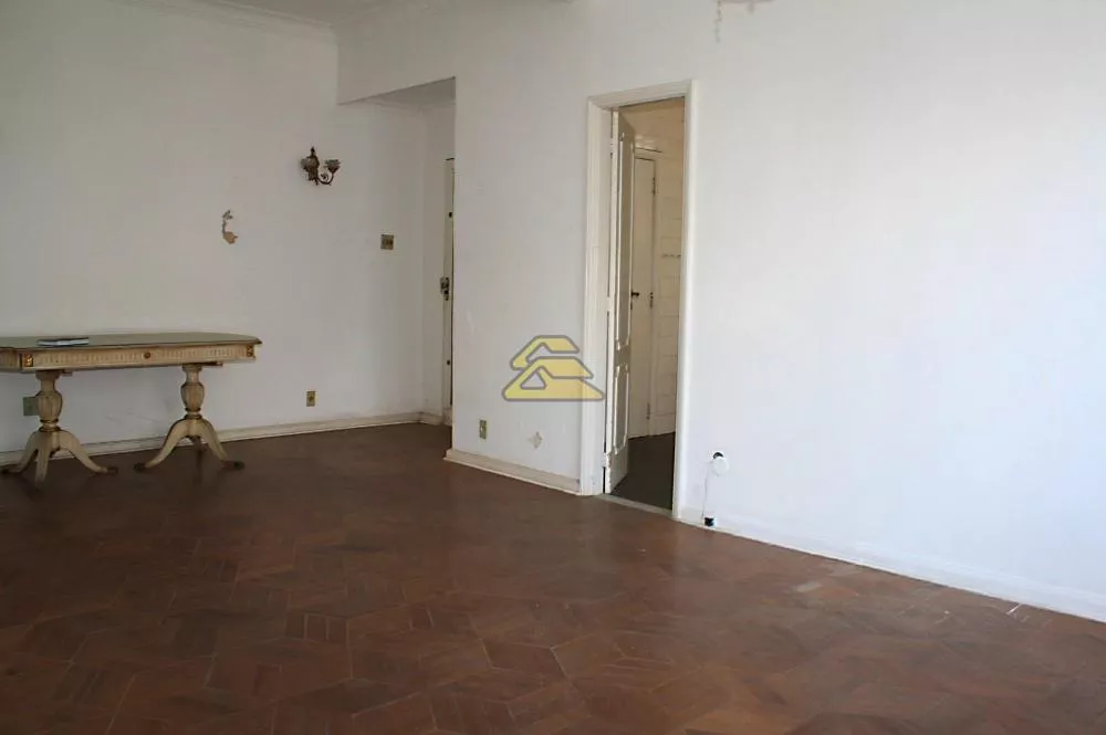 Apartamento à venda com 3 quartos, 135m² - Foto 3