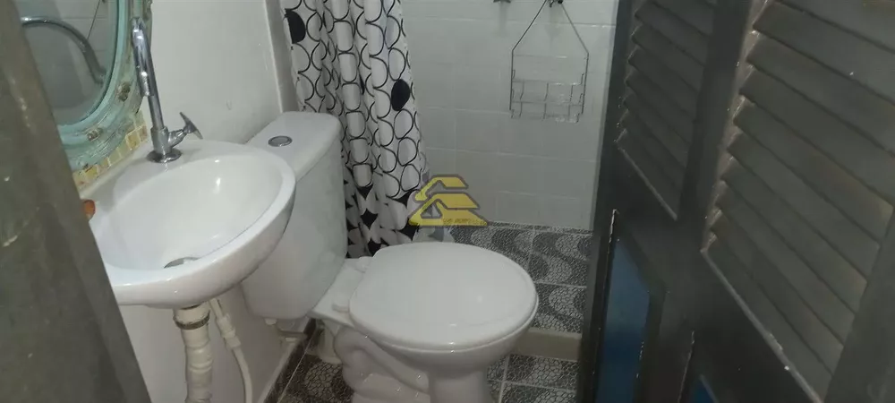 Casa, 8 quartos, 216 m² - Foto 1