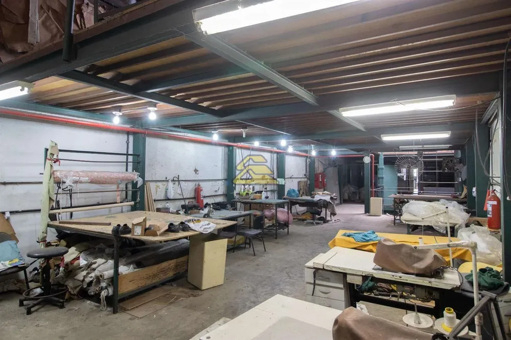 Loja-Salão, 1320 m² - Foto 1