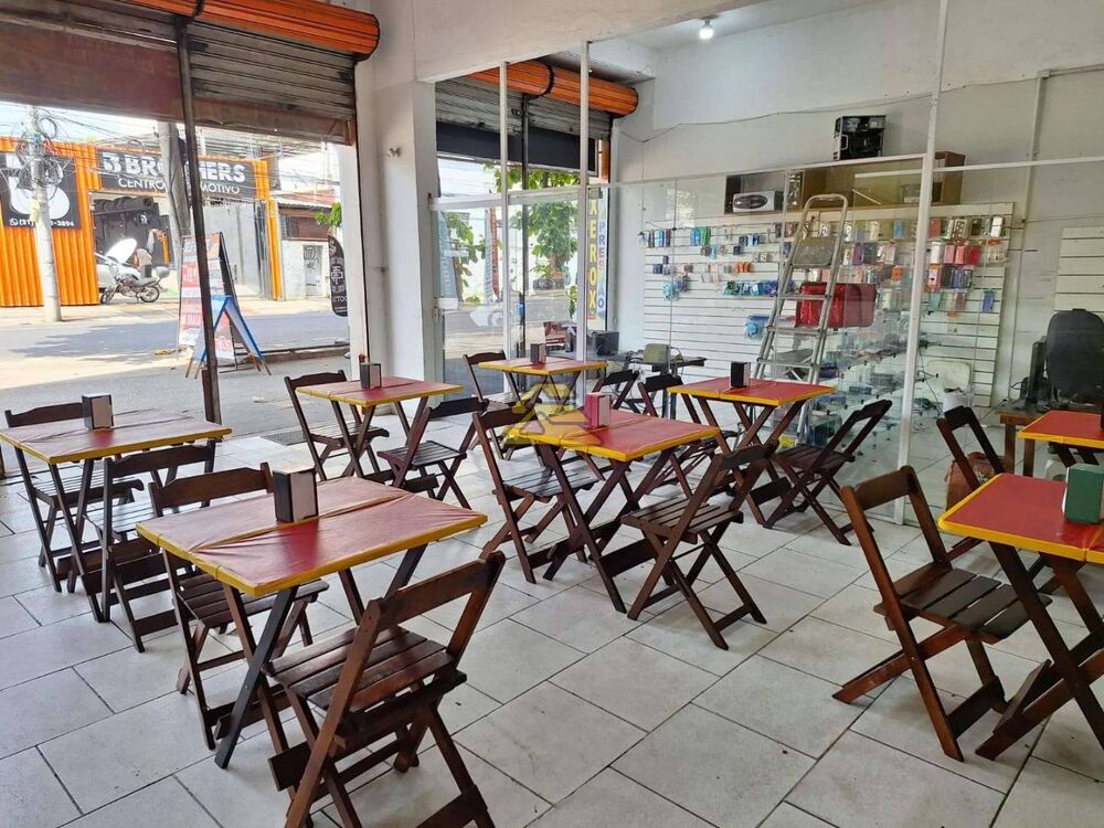 Loja-Salão, 246 m² - Foto 1