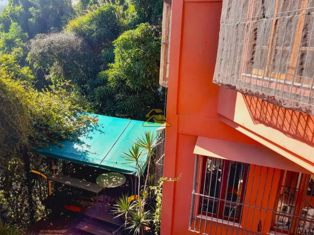 Casa, 5 quartos, 337 m² - Foto 1