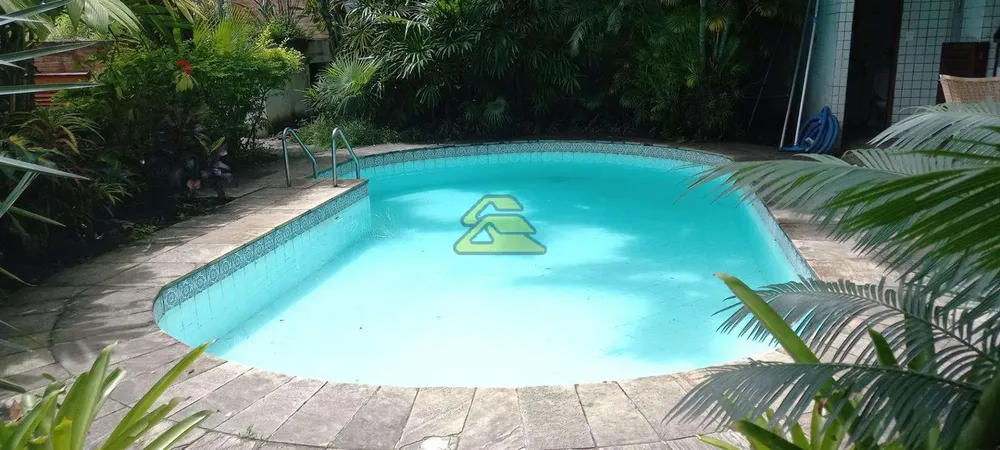Casa, 4 quartos, 143 m² - Foto 1