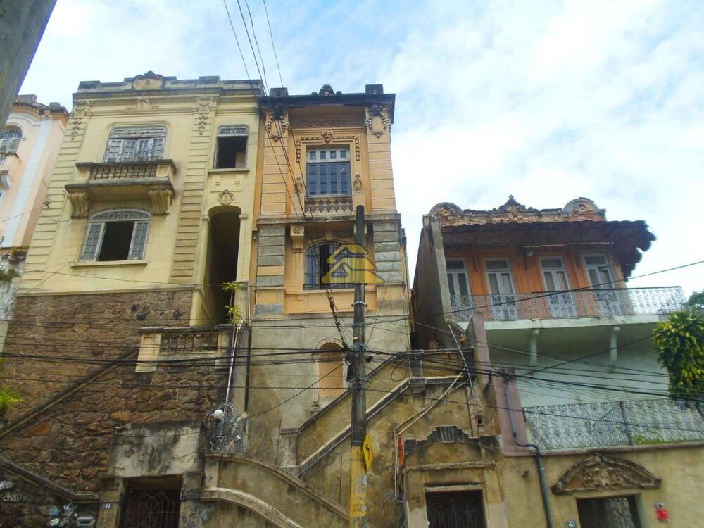 Casa, 5 quartos, 175 m² - Foto 2