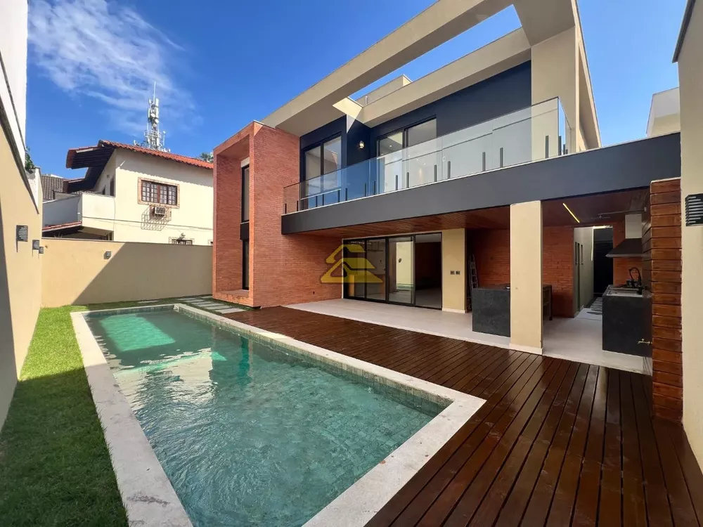 Casa, 5 quartos, 360 m² - Foto 1