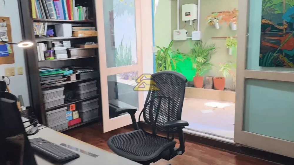 Casa, 6 quartos, 225 m² - Foto 5