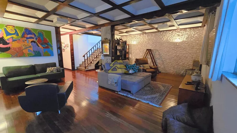 Casa, 6 quartos, 225 m² - Foto 8