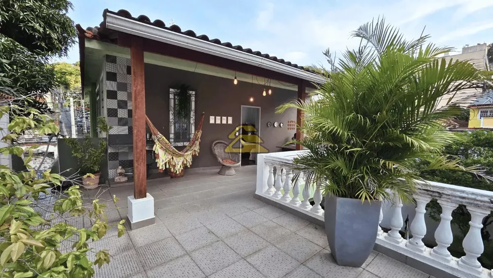 Casa, 6 quartos, 225 m² - Foto 6
