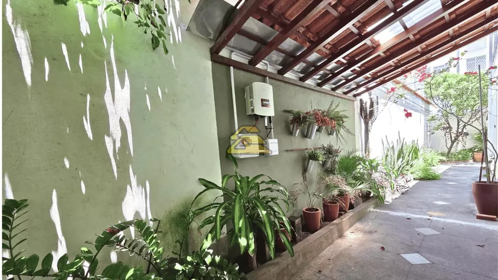 Casa, 6 quartos, 225 m² - Foto 3
