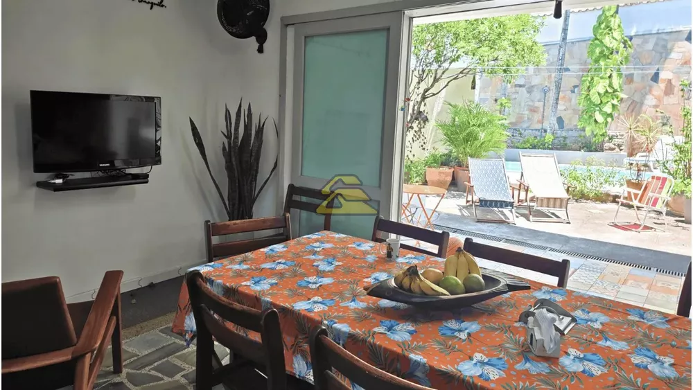 Casa, 6 quartos, 225 m² - Foto 7