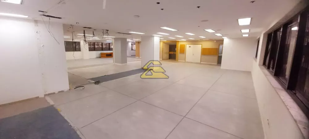 Sala-Conjunto, 296 m² - Foto 2