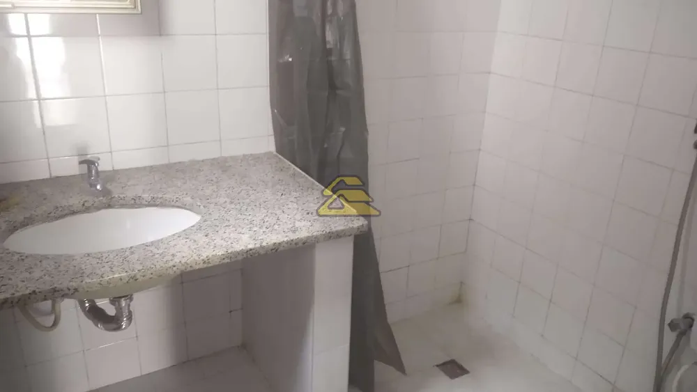 Casa, 6 quartos, 240 m² - Foto 4