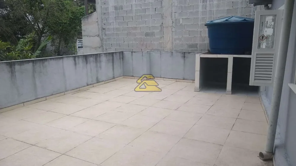 Casa, 6 quartos, 240 m² - Foto 23