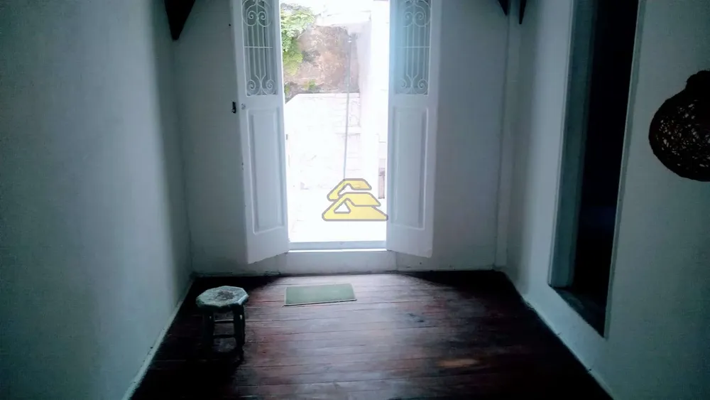 Casa, 6 quartos, 240 m² - Foto 15