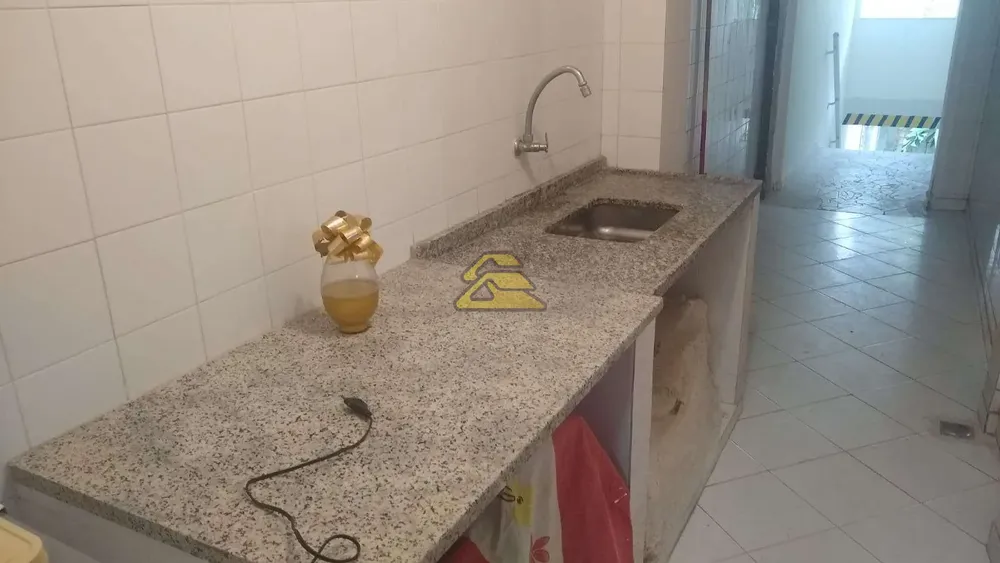 Casa, 6 quartos, 240 m² - Foto 14