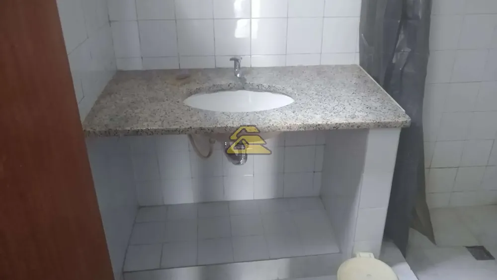 Casa, 6 quartos, 240 m² - Foto 13