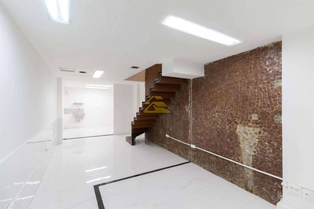 Loja-Salão, 130 m² - Foto 1