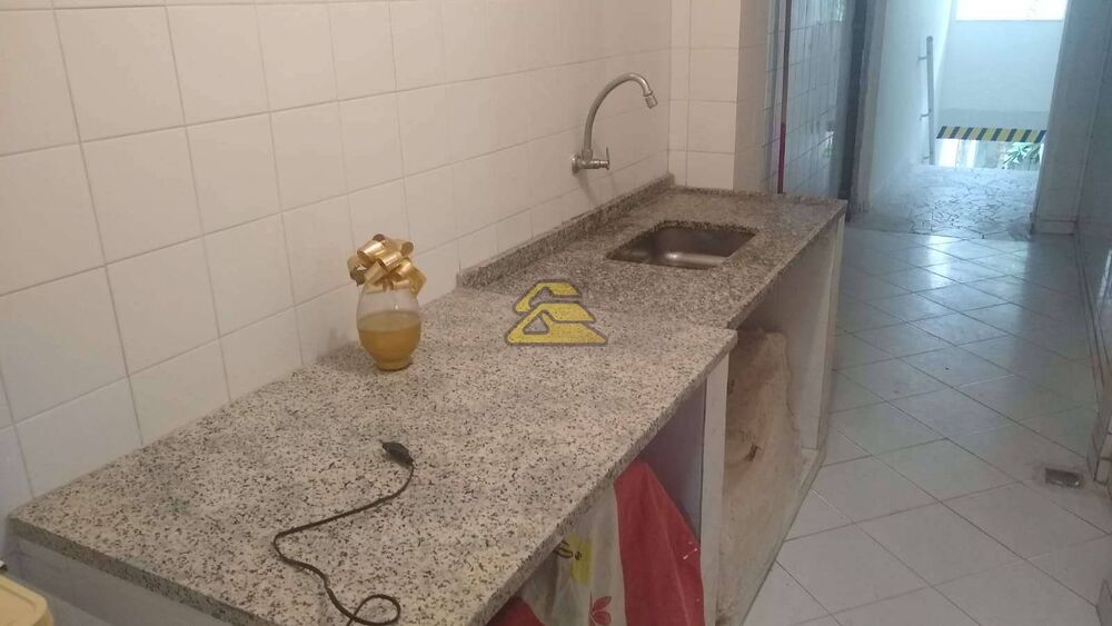 Casa, 6 quartos, 240 m² - Foto 15