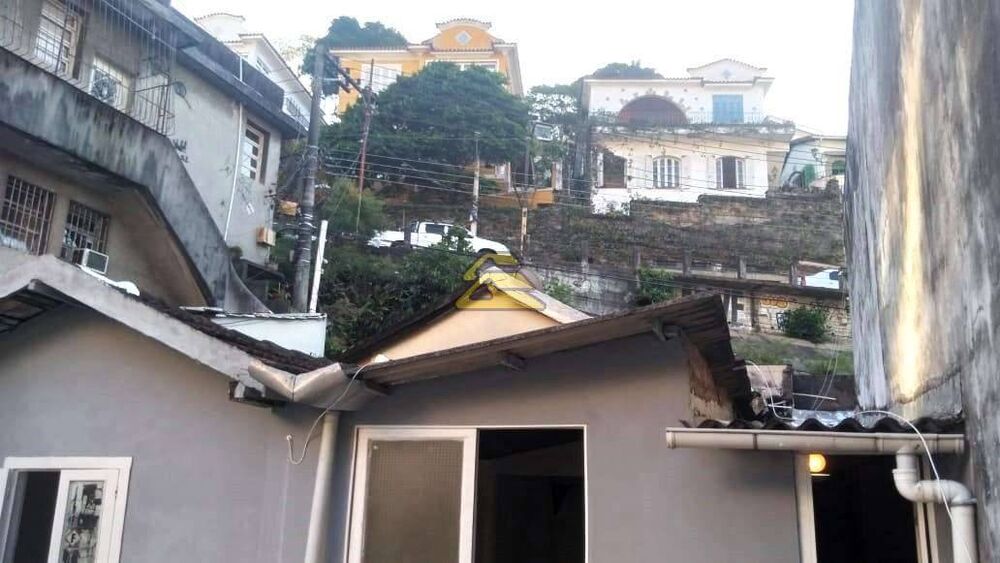 Casa, 6 quartos, 240 m² - Foto 18