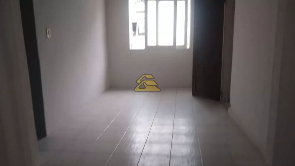 Casa, 6 quartos, 240 m² - Foto 4