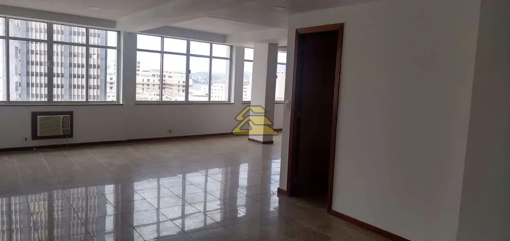 Sala-Conjunto, 208 m² - Foto 1
