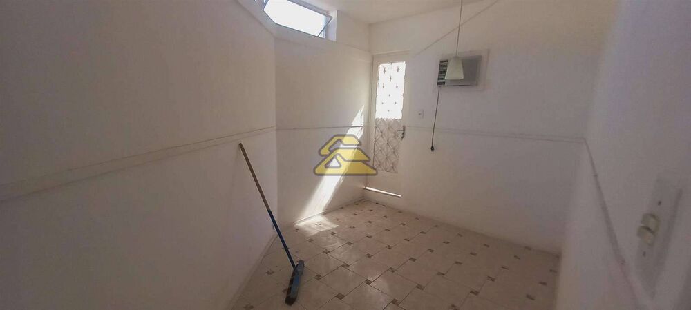 Cobertura à venda com 3 quartos, 300m² - Foto 10