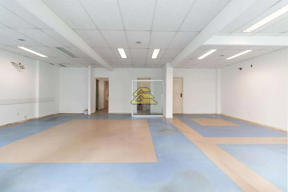 Sala-Conjunto, 211 m² - Foto 1