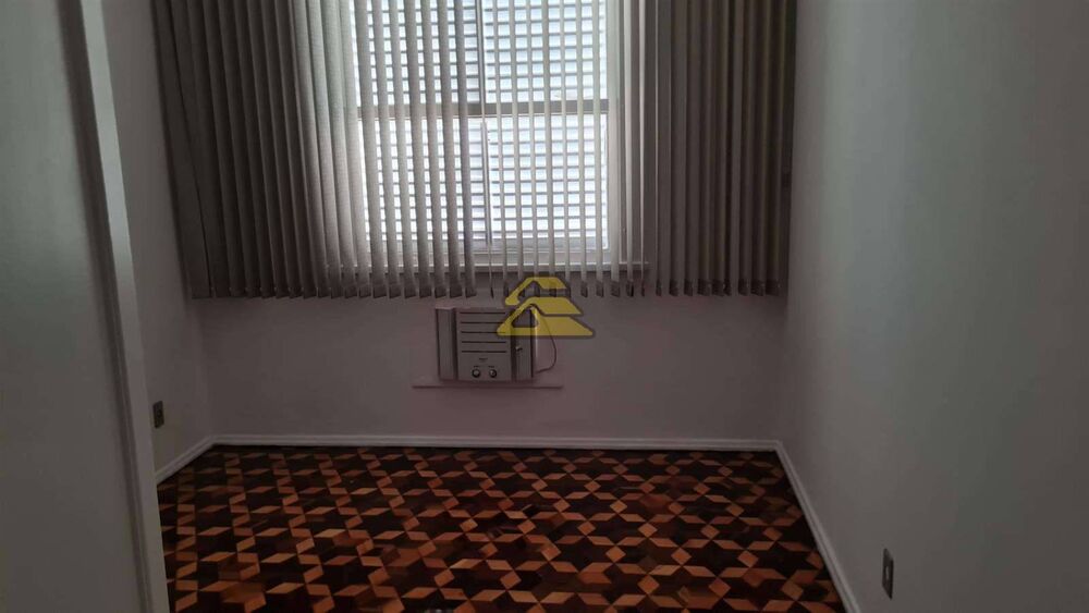 Apartamento à venda com 3 quartos, 118m² - Foto 4