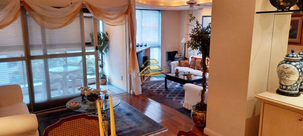 Apartamento à venda com 3 quartos, 114m² - Foto 1