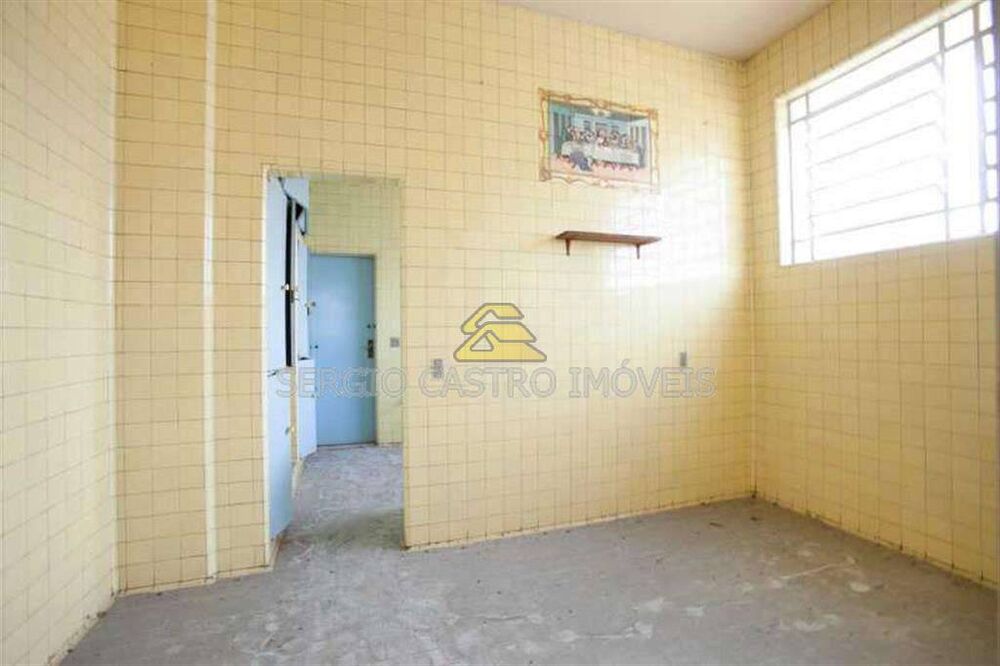 Casa, 6 quartos, 242 m² - Foto 4