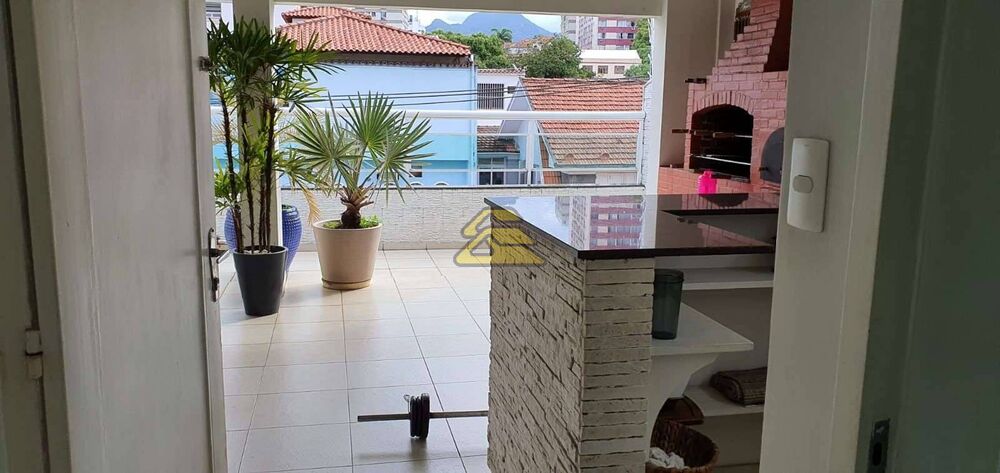 Casa, 5 quartos, 238 m² - Foto 3