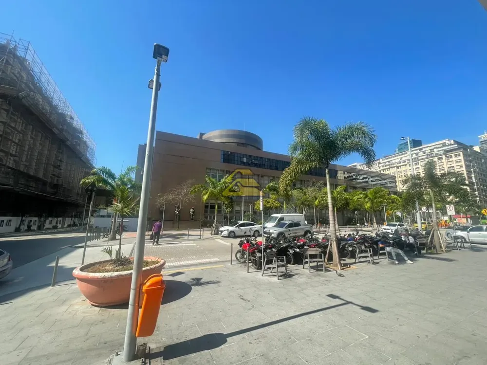 Loja-Salão, 244 m² - Foto 1