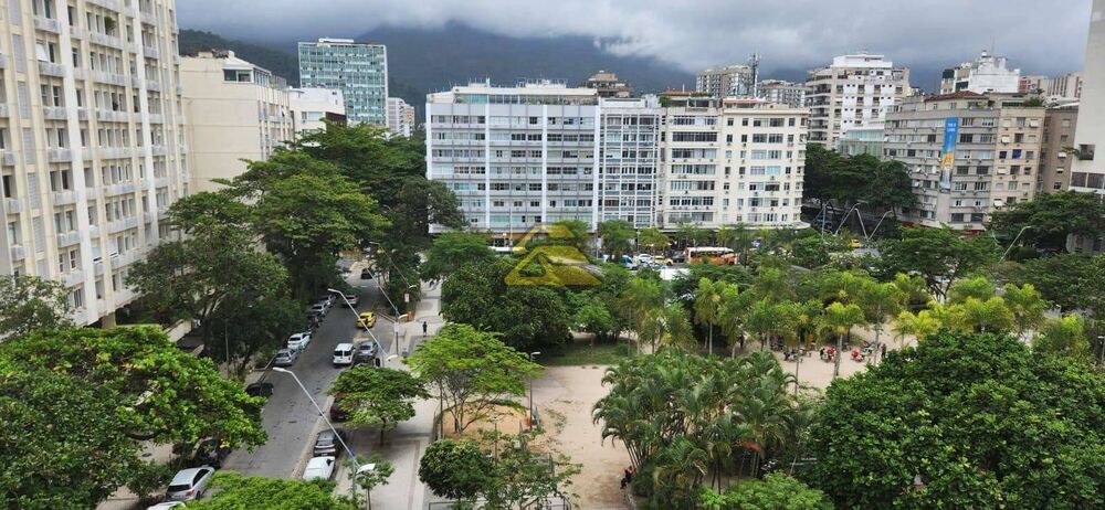 Cobertura à venda com 3 quartos, 247m² - Foto 3