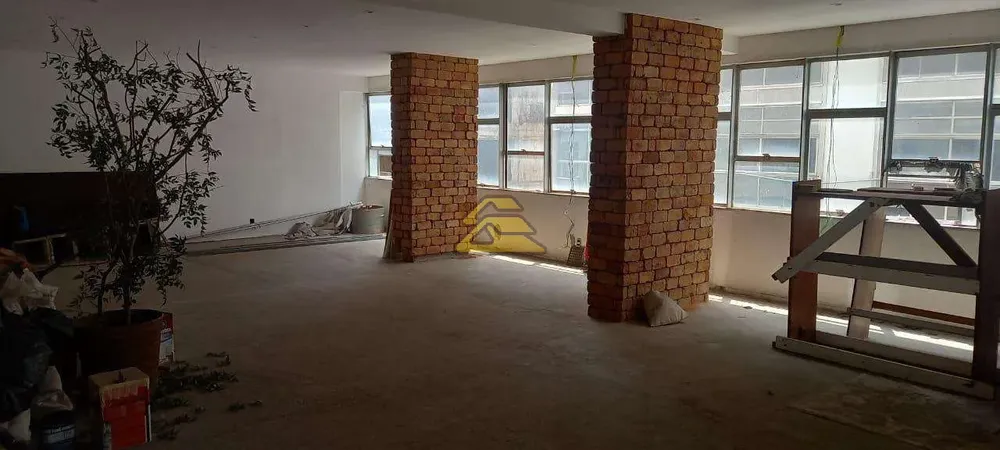 Sala-Conjunto, 302 m² - Foto 1