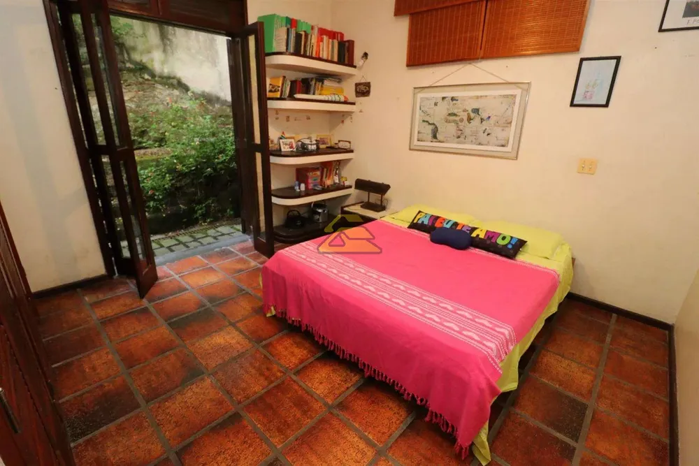 Casa, 3 quartos, 289 m² - Foto 11