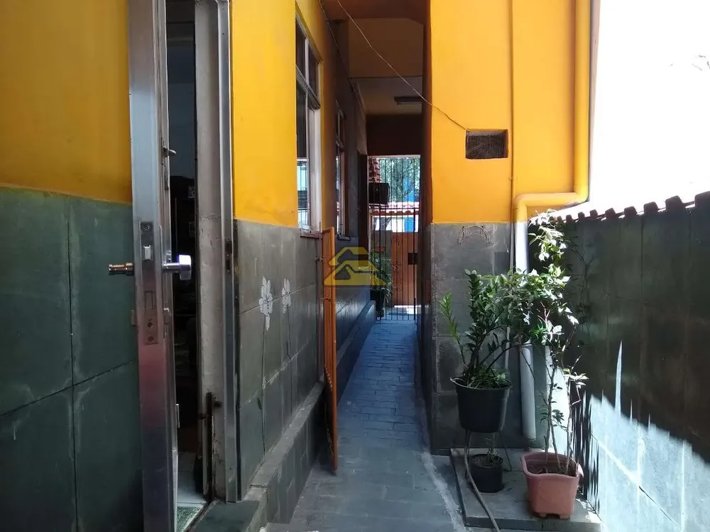 Casa, 6 quartos, 192 m² - Foto 9