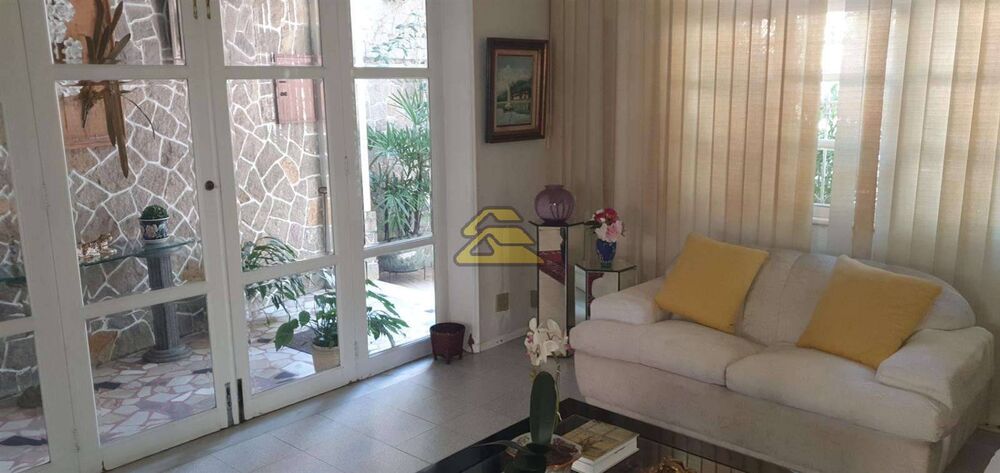 Casa, 3 quartos, 222 m² - Foto 4