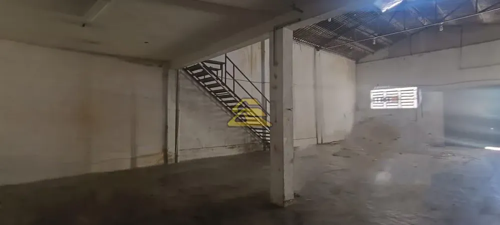 Depósito-Galpão, 238 m² - Foto 6