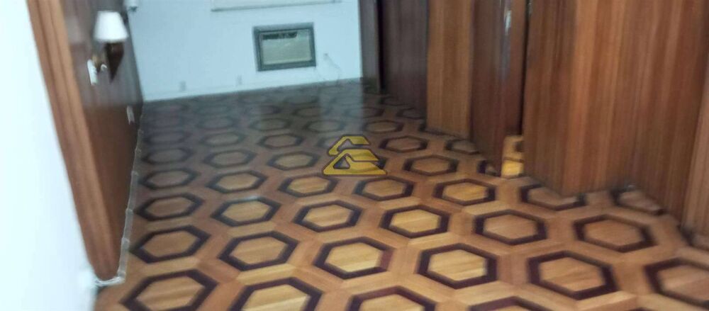 Apartamento à venda com 3 quartos, 162m² - Foto 4