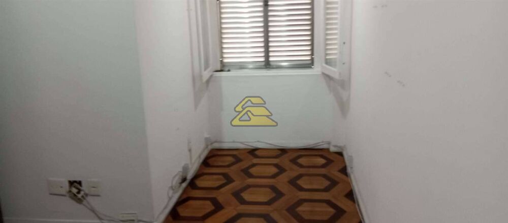 Apartamento à venda com 3 quartos, 162m² - Foto 3