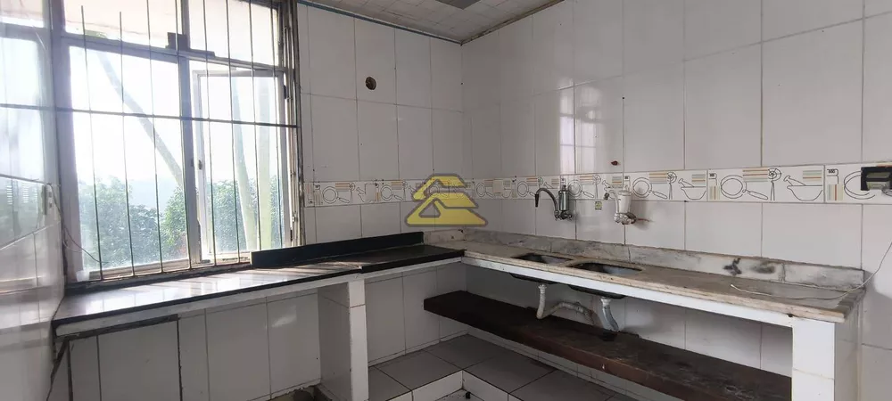 Casa, 9 quartos, 669 m² - Foto 3